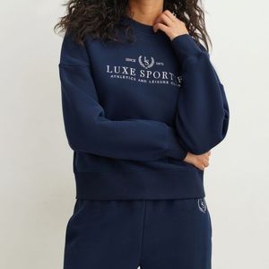 Navy Sweatsuit Set (Jogger and Crewneck)